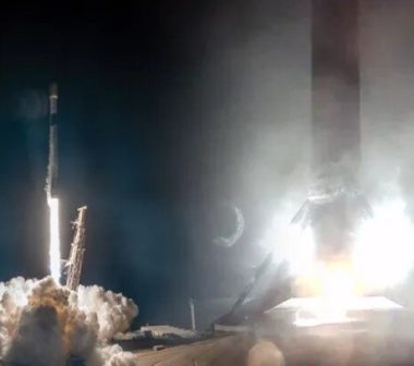 یک فالکون ۹ برای سی و سومین بار به فضا پرتاب شد یک فالکون ۹ برای سی و سومین بار به فضا پرتاب شد