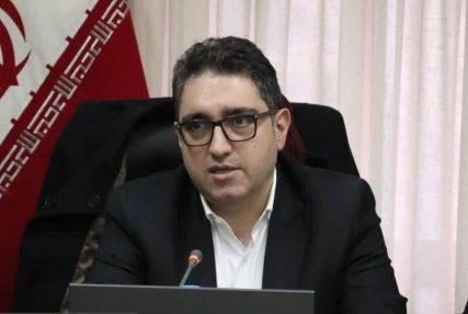 اختلاف نرخ دلار، تجارت را قفل کرده است | دلار ۱۳۰ هزار تومانی را نمی‌شود با نرخ ۸۰ هزار تومان فروخت