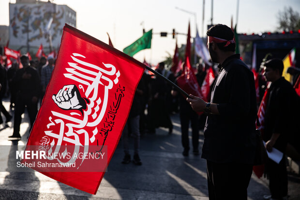 طوفانی از عشق در گذرگاه سوگ؛ وقتی هنر غم ملت را به تصویر می‌کشد